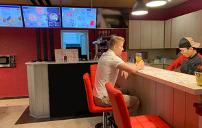 Лофт-ресторан с кухней