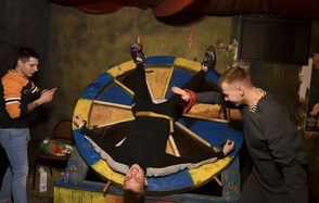 Не тот цирк. Лофт с экзотическим интерьером