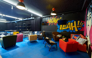 Smola Hall. Пространство в урбанистическом стиле