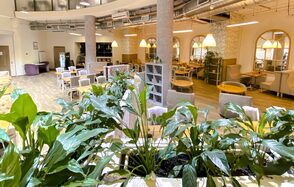 Home cafe Veranda Светлый бар на Курской