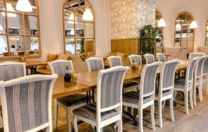 Home cafe Veranda Светлый бар на Курской