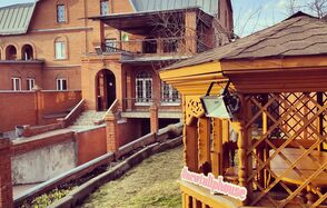 New Tulip House Загородный комфортабельный коттежд