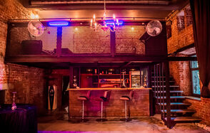 KROV loft. Двухэтажный лофт с кальянами