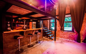 KROV loft. Двухэтажный лофт с кальянами