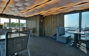 Площадка на воде для мероприятий