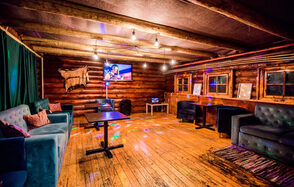 EmpireLoft Лофт в стиле "охотничий домик"