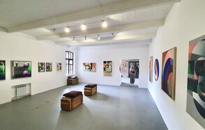 Лофт с панорамными окнами и верандой