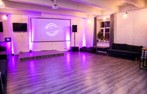  LALA LOFT Арт-пространство с видом на набережную