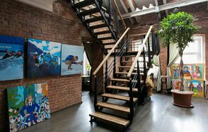  Двухэтажная лофт галерея