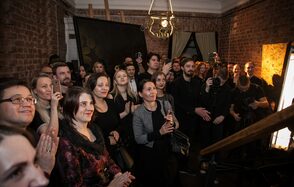  Двухэтажная лофт галерея