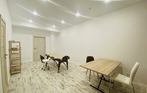 Центр развития "Духовная пища". Массажная комната с отдельным санузлом с душевой