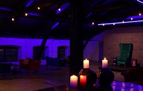 Conductor Lofts в мансарде с огромным танцполом