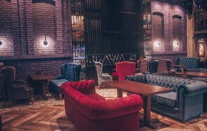 Стилизованный лофт с высокими потолками