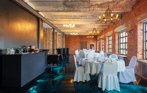 Лофт с дизайнерским полом