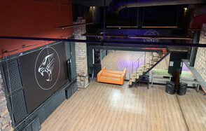 BLACK PANTHER ARENA Универсальный лофт с зеркальной стеной