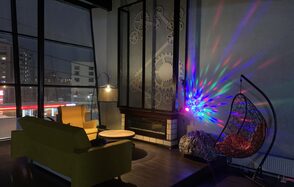 Никаких проблем Стильный лофт с панорамными окнами