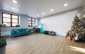 Лофт-конструктор с мягкими диванами