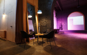 Дизайнерский лофт с высокими потолками