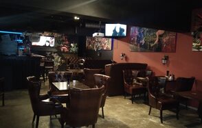 LOFT ART Бар с кожаными креслами