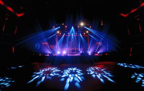 Гигант Холл Мультиформатное пространство