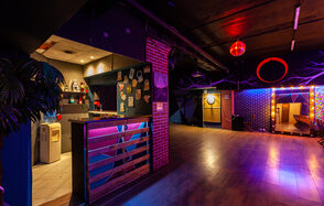 Лофт со светомузыкой и настольным теннисом