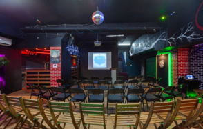 Лофт со светомузыкой и настольным теннисом