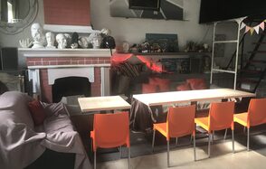 Арт-пространство с высокими потолками