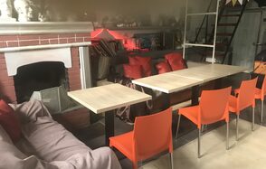 Арт-пространство с высокими потолками