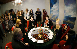 Дом Атлантов. Переговорная