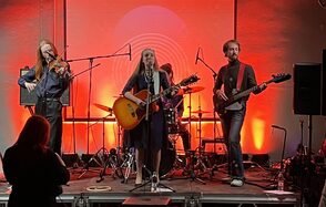 Linza зал со сценой