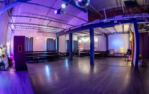 Просторный лофт в центре города