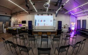 Просторный лофт в центре города