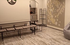 Уютный лофт с меловой стеной