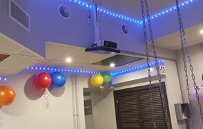 Уютный лофт с меловой стеной