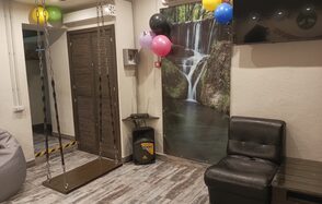 Уютный лофт с меловой стеной