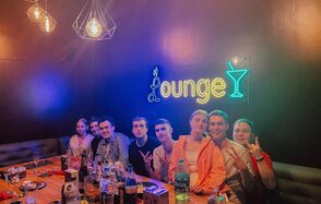 Зал с караоке на 17 гостей