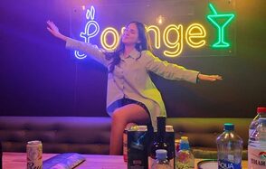 Зал с караоке на 17 гостей