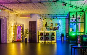 Стильная площадка в центре