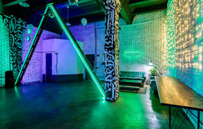 Loft Space Просторный лофт из белого кирпича