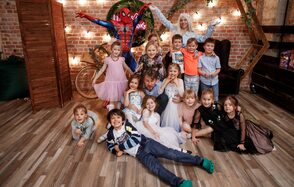 Loft с винтажными окнами для детских дней рождений