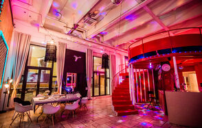 Басманный двор. Digital Brothers Двухуровневый лофт