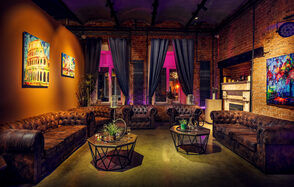 Basement Hall зал с авторским дизайном