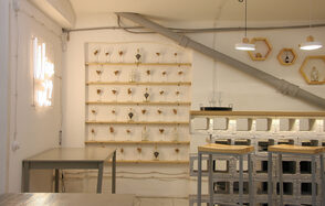 Светлый лофт с авторским дизайном