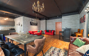 Уютный лофт-зал