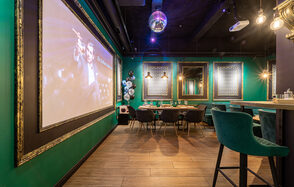 Роскошный лофт-зал для вечеринок 