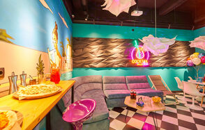 Лофт-зал в пляжном стиле