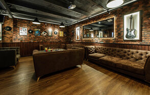 Party Hard. Хард рок. Лофт-зал в стиле Рок-н-ролл