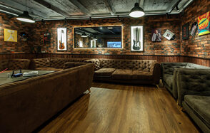 Party Hard. Хард рок. Лофт-зал в стиле Рок-н-ролл