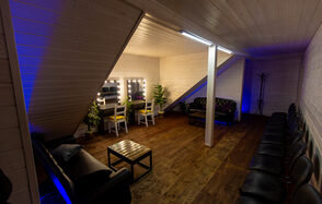 Необычная веранда для летних мероприятий