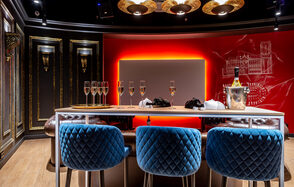 Лофт-зал в стиле элитного острова